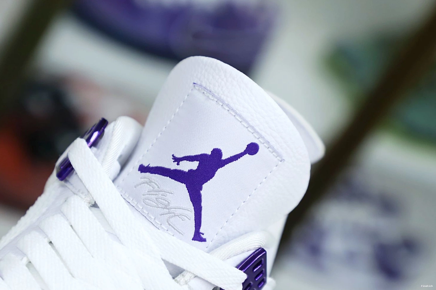 4 PURPLE AIR METALLIC JORDAN 0112